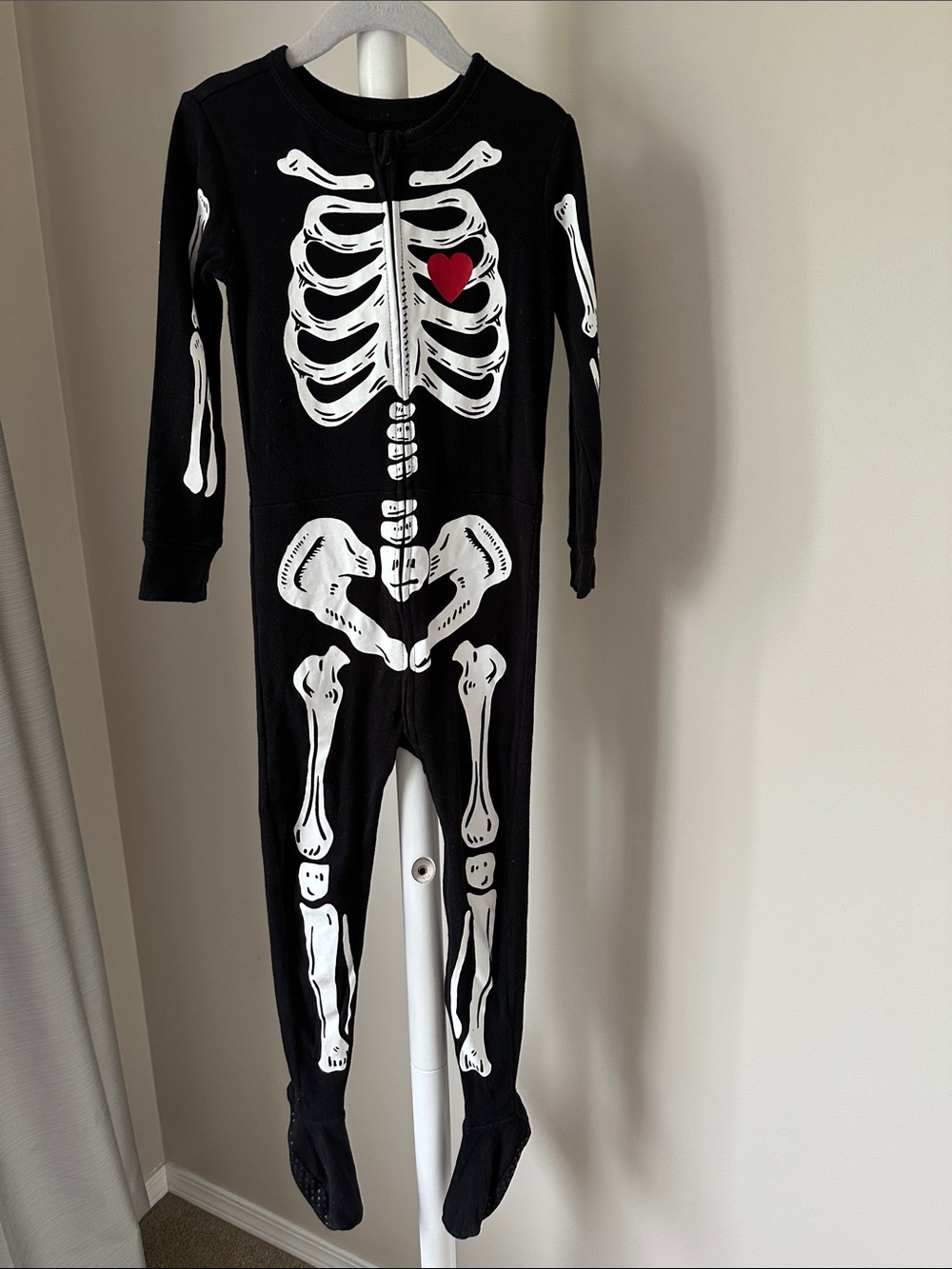 Old Navy Skeleton Halloween Pajamas With Feet 4T
